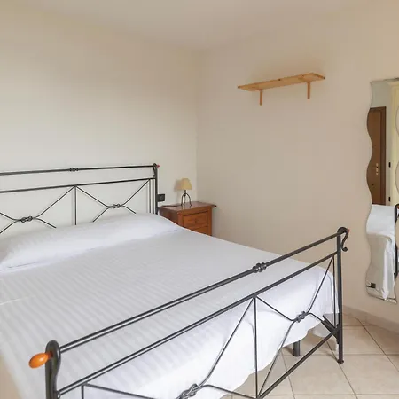 Ferienhaus Capo D'arco Il Tuo Rifugio Con Vista Mare Porto Azzurro